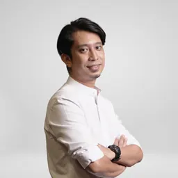 Portrait of Adam Adli