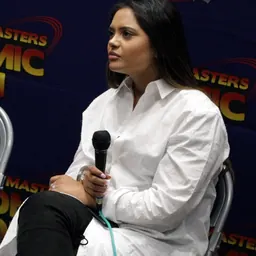 Portrait of Afshan Azad