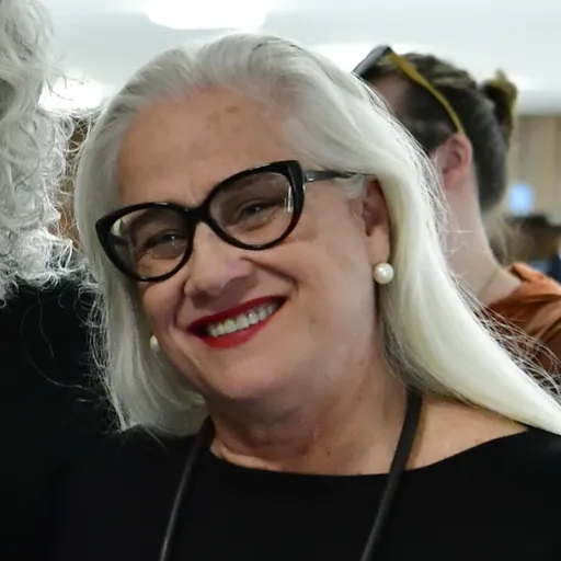 Portrait of Vera Holtz