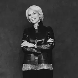 Portrait of Holly Hunt