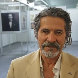 Portrait of Arjen Arî