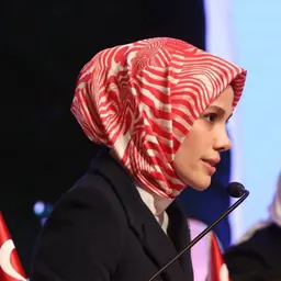Portrait of Esra Albayrak Erdoğan