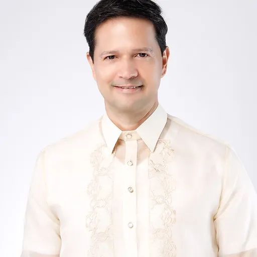 Portrait of Jestoni Alarcon