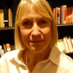 Portrait of Clare Chambers