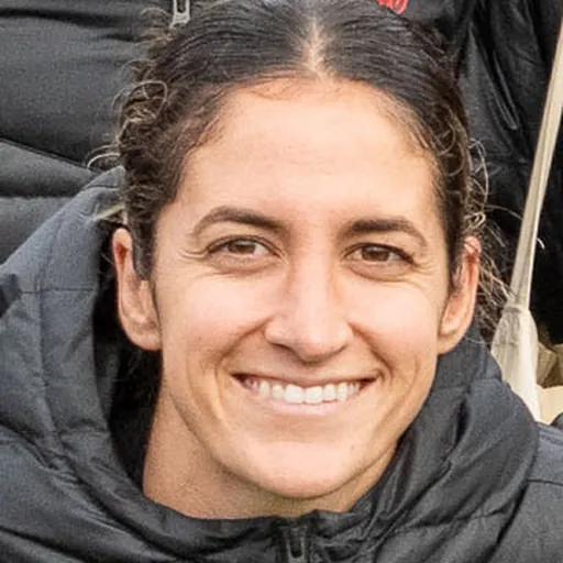 Portrait of Savannah DeMelo