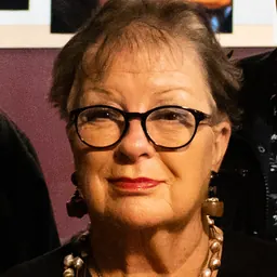 Portrait of Carolyn Henwood