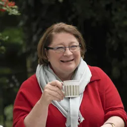Portrait of Rosemary Shrager