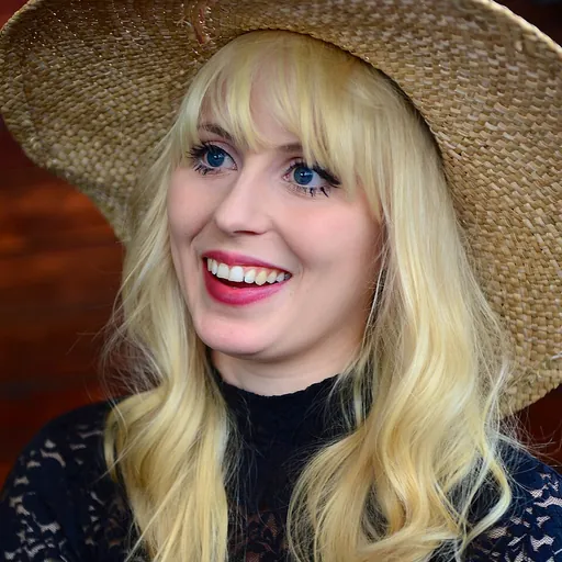 Portrait of Amanda Jenssen