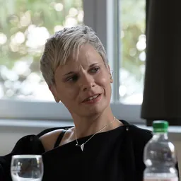 Portrait of Claire Cunningham