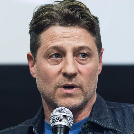 Portrait of Ben McKenzie