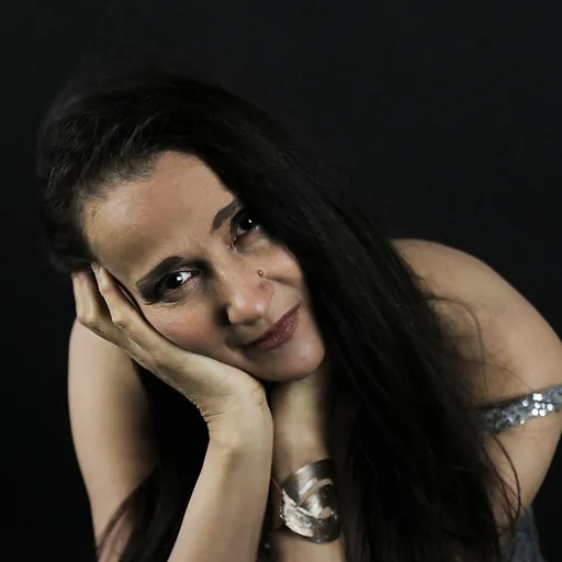 Portrait of Tessa Souter