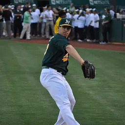 Portrait of Tommy Milone