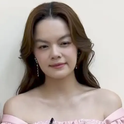 Portrait of Phạm Quỳnh Anh