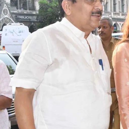 Portrait of Raj K. Purohit