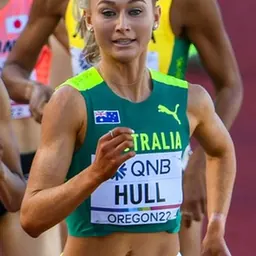 Portrait of Jessica Hull