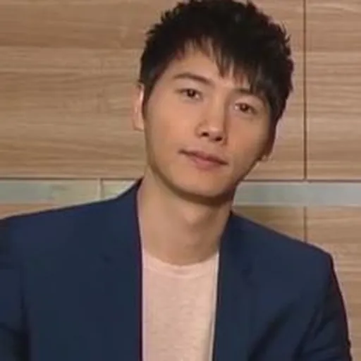 Portrait of Lee Sang-woo