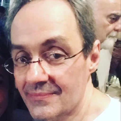 Portrait of Daniel Dantas