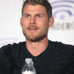Portrait of Travis Van Winkle