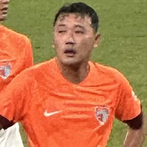Portrait of Xu Dong