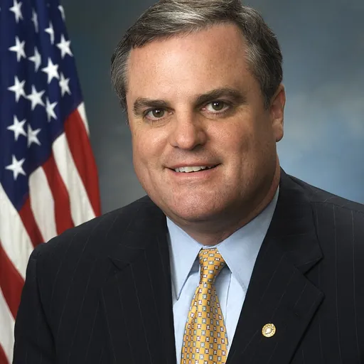Portrait of Mark Pryor