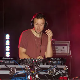 Portrait of Chris Lake