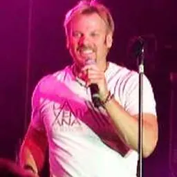 Portrait of Phil Vassar