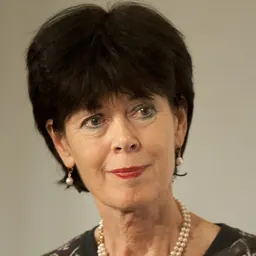 Portrait of Renée Jones-Bos
