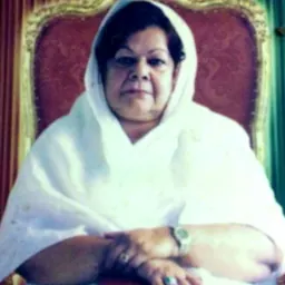 Portrait of Rubi Noor