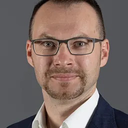 Portrait of Tobias Heller
