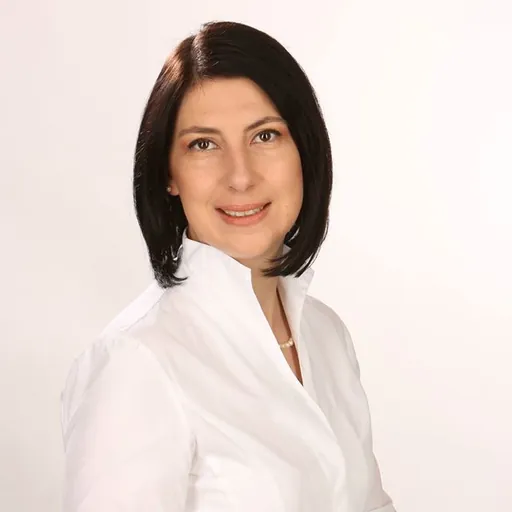 Portrait of Katja Hessel