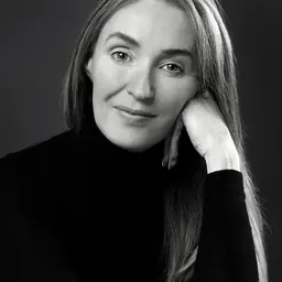 Portrait of Lisa Gerrard