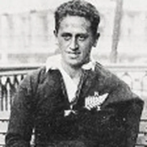 Portrait of Lui Paewai