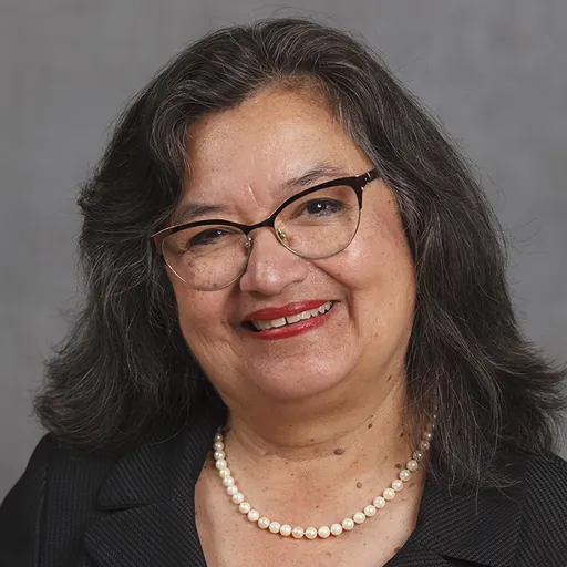 Portrait of Diana Gonzales Worthen