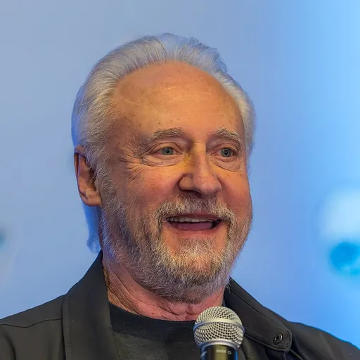 Portrait of Brent Spiner