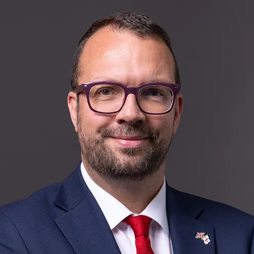 Portrait of Mark Ferguson
