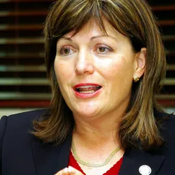 Portrait of Linda Lapointe