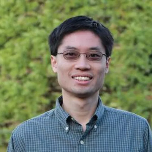 Portrait of Po-Shen Loh
