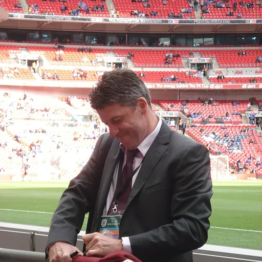 Portrait of Andy Townsend