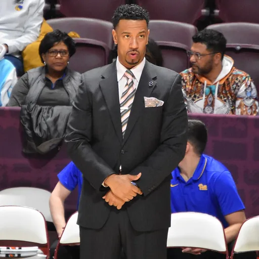 Portrait of Jason Capel