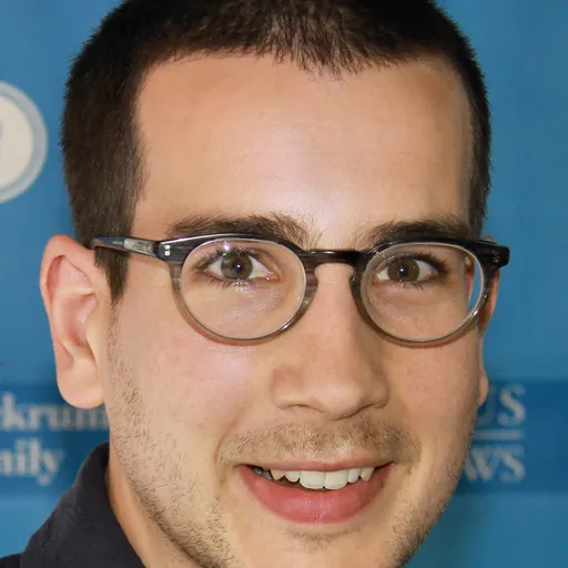 Portrait of Ben Dolnick