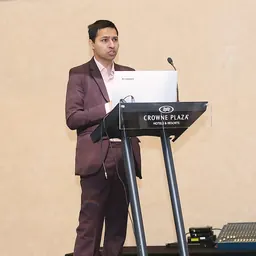 Portrait of Amit Garg