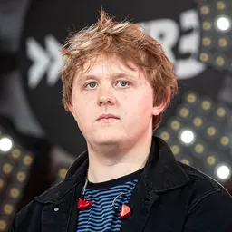 Portrait of Lewis Capaldi