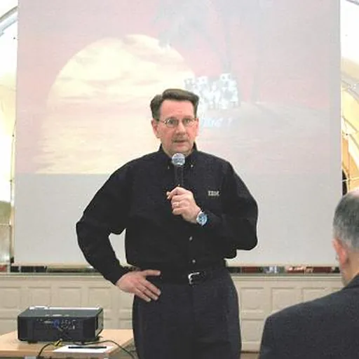Portrait of Frank Soltis