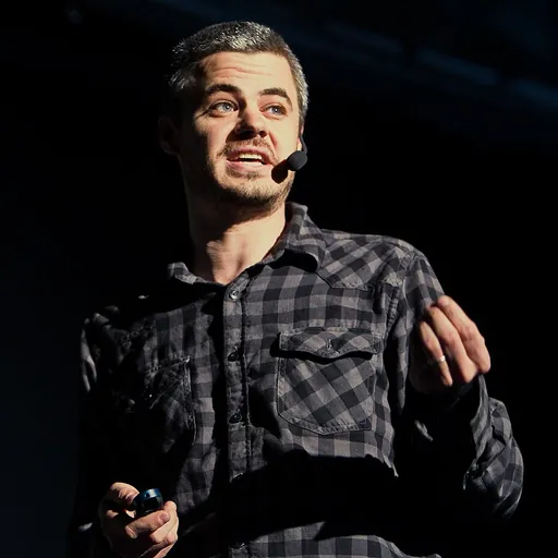 Portrait of Scott Harrison