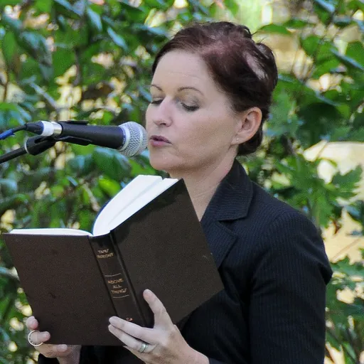 Portrait of Tanis Rideout