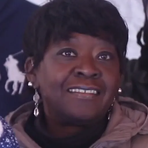Portrait of Crystal Peoples