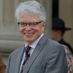 Portrait of Bob Turner
