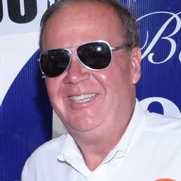 Portrait of Bob Long