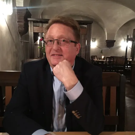 Portrait of Ralf Riedel