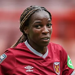 Portrait of Viviane Asseyi